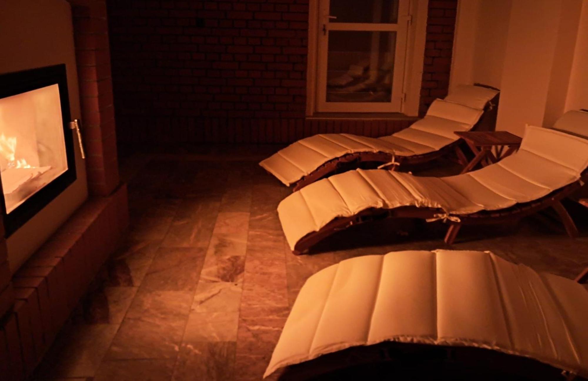 Szwajcarka Willa Z Sauna I Jacuzzi Kudowa Zdroj Exterior photo